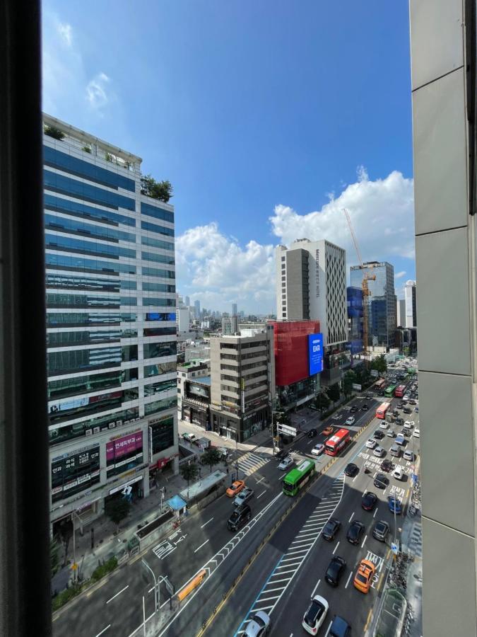 Apartemen Hongdae 3 - 1min From Hongik Uni Station Exit #1