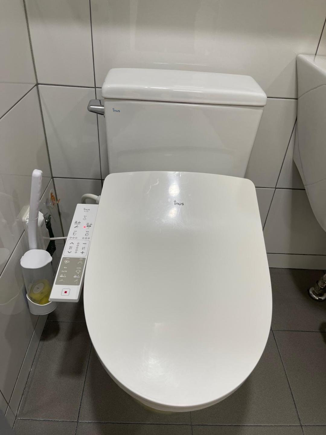 Hongdae 3 - 1min From Hongik Uni Station Exit #1 Apartemen Seoul
