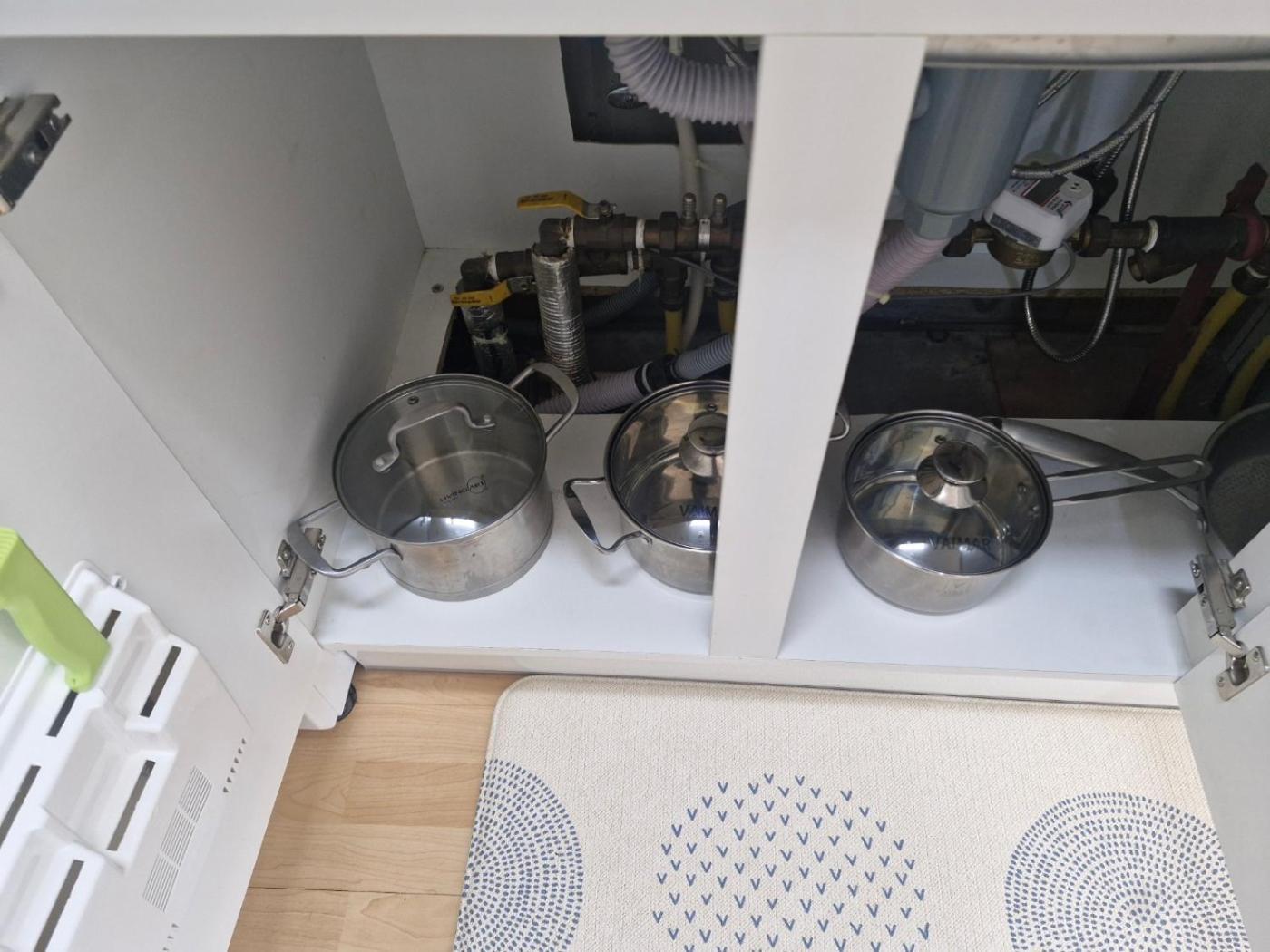 Hongdae 3 - 1min From Hongik Uni Station Exit #1 Apartemen